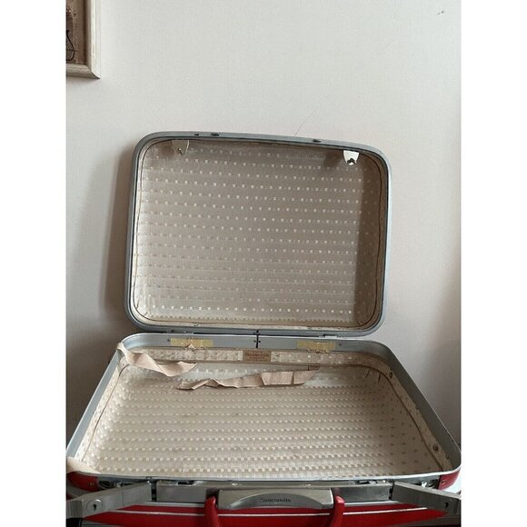 Samsonite Vintage 1960s Red Hard Shell Handheld Carry-on Luggage - Picture 12 of 16